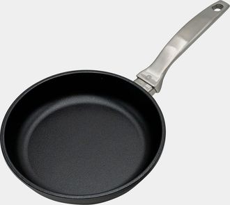 Swiss Diamond CHD Nonstick Fry Pan, 8-Inch in Black at Nordstrom