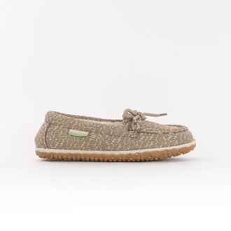 Minnetonka Womens Eco Oak Loafer In Tan