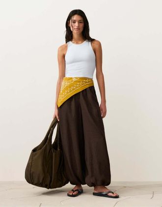 Oysho Pantaloni a palloncino 100% lino marrone