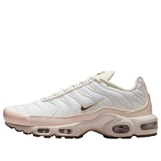 Nike (WMNS) Nike Air Max Plus SE Light Orewood Brown Metallic Silver White IO0657-100