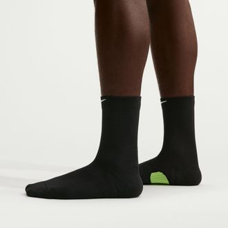 Nike Unisex Run Midweight Running Crew Socks (1 Pair) in Black | HV6924-010