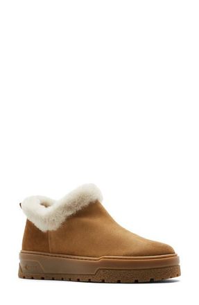La Canadienne Lugano Genuine Shearling Lined Waterproof Slip On Boot in Toffee Suede at Nordstrom, Size 9.5