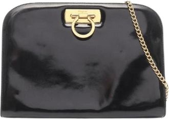 Ferragamo Pre-owned Clutches, female, Black, Size: ONE SIZE Pre-owned Gancini patent leather shoulder bag