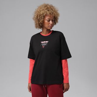 Nike Jordan Womens Jordan Girlfriend T-Shirt in Black | IX6197-010