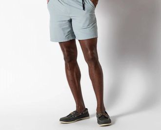 Duck Head Mens On The Fly Short In Quarry Gray
