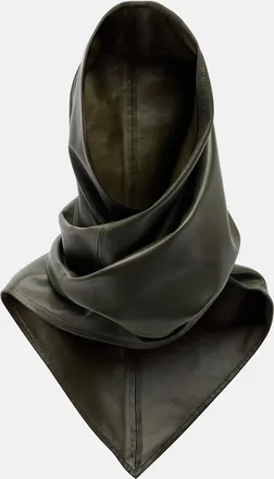 Nour Hammour Capucha de piel