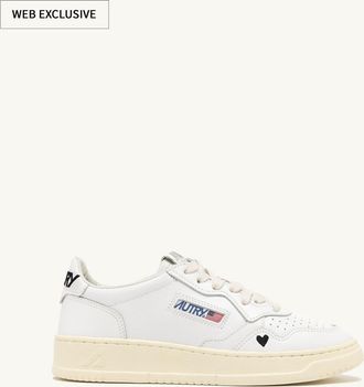Autry MEDALIST LOVE SNEAKERS IN BLACK AND WHITE LEATHER
