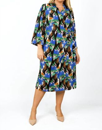 Donna Morgan Safari Windows Dress - Plus In Soft White/jungle Blue