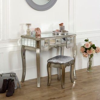 Melody Maison Mirrored Dressing Table & Stool - Tiffany Range in Metallic Silver