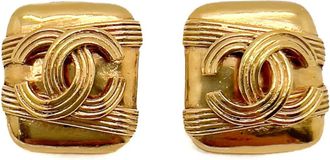 Chanel Orecchini a clip CC con decorazioni a fascia1994 - Oro