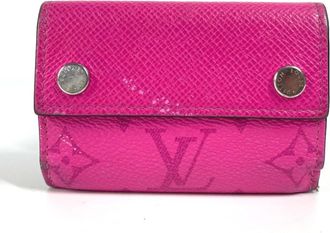 Louis Vuitton Pink Taiga Leather Wallet (Tri-Fold) (Pre-Owned)