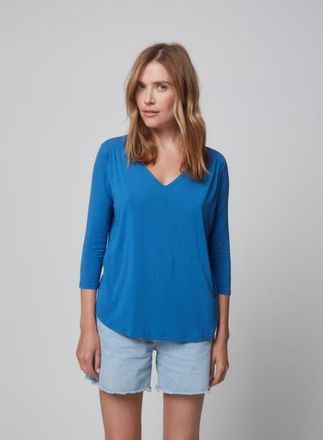 Majestic Filatures Soft Touch 3/4 Sleeve Pleat Back V-Neck Top in Ocean at Nordstrom, Size 1