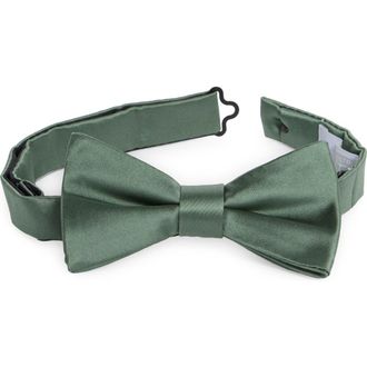 Nordstrom Rack Satin Solid Bow Tie in Sage at Nordstrom Rack