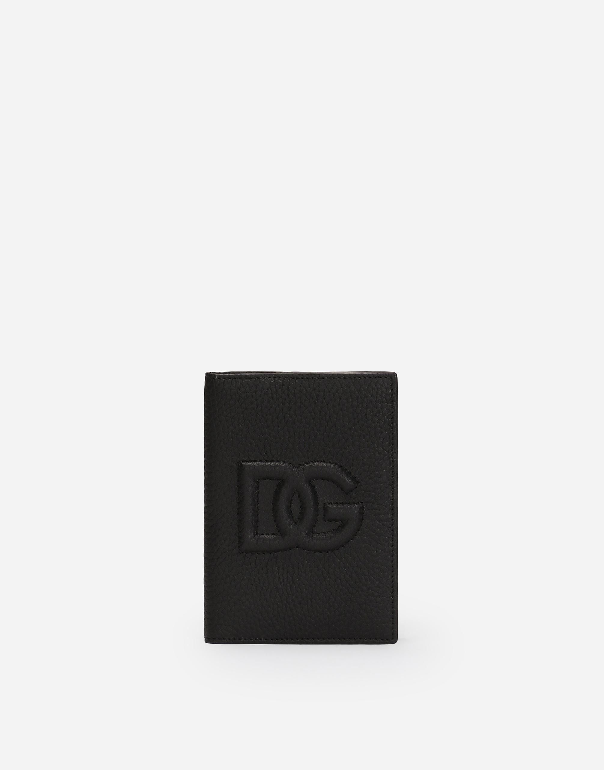 【関税＆送料込み】Dolce & Gabbana Logo Passport Holder Calfskin passport holder with logo tag in Black for Men