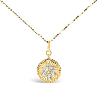 House of Brilliance 10K Yellow Gold 1/10 Cttw Diamond Star of David Fluted Medallion Pendant Necklace