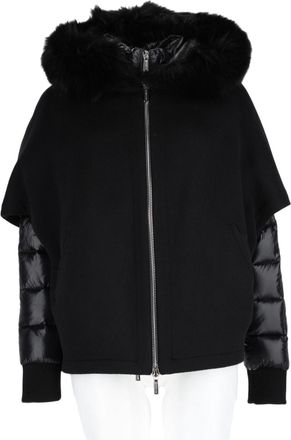 Moorer Boxy Black Coat with Quilted Sleeves and Plush Fur Trim