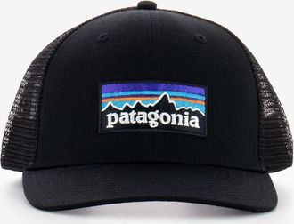 Patagonia P-6 Logo trucker hat black
