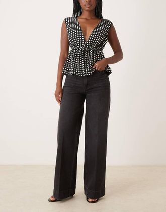 Asos Jeans a vita alta con fondo ampio neri con tasche sul davanti-Nero