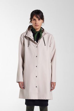 Stutterheim Mosebacke Lightweight Raincoat in Light Sand at Nordstrom, Size X-Large