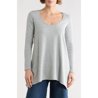 Go Couture Asymmetric Tunic Sweater in Moonstruck at Nordstrom Rack, Size X-Large