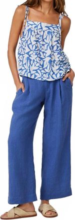 Bella Dahl Pleated Wide Leg Ankle Pant In Blue