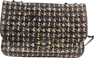 Chanel Flap Bag Black Leather Shoulder Bag (Pre-Owned)