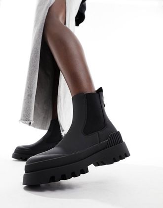 Only water resistant chunky platform boots in black