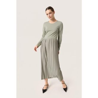 Soaked In Luxury Simone Plisse Long Sleeve Maxi Dress in Shadow at Nordstrom, Size Xx-Large