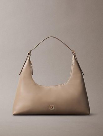 Calvin Klein Leren schoudertas met monogram logo