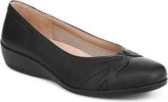 Life Stride Infinite Loafer in Black at Nordstrom, Size 6.5