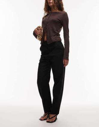 Arket Pantaloni corti slim in lana elasticizzati neri-Nero