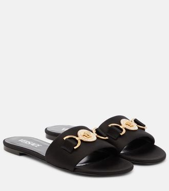 Versace flip flops womens sales