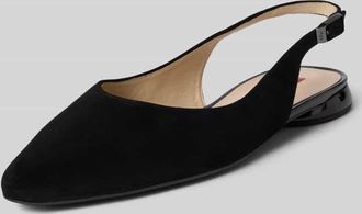 H&ouml;gl Pumps aus Leder mit Riemen und Dornschlie&szlig;e in Black, Gr&ouml;&szlig;e 37