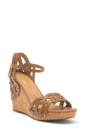 Adrienne Vittadini Carolina Wedge Sandal in Sand/Brown at Nordstrom Rack, Size 7.5
