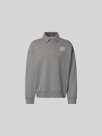 Maison Kitsun&eacute; Regular Fit Pullover mit Polokragen in Mittelgrau, Gr&ouml;&szlig;e XL