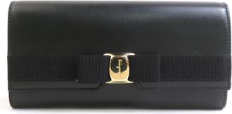 Ferragamo Black Leather Long Wallet (Bi-Fold) (Pre-Owned)