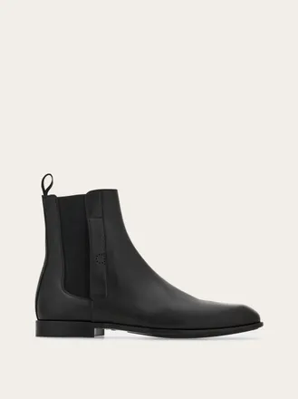 Women's Ferragamo Boots - up to −84% | Stylight