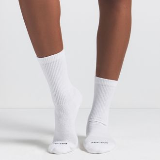 Nike Womens SKIMS Dri-FIT Crew Socks (3 Pairs) in White | IQ8104-902