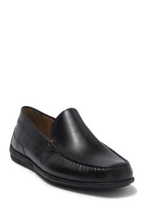 Ecco Classic Moc II Driving Shoe in 01001Black at Nordstrom Rack, Size 10-10.5Us / 44Eu