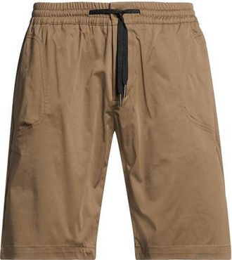 Dirk Bikkembergs BOTTOMWEAR - Shorts & Bermuda Shorts sur YOOX.COM