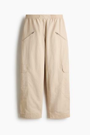 H&M Oversized Cargo Trousers in Light Beige at Nordstrom, Size X-Small