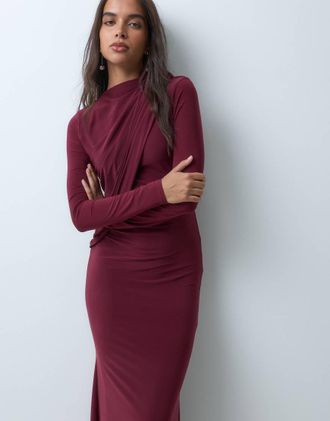 Asos vestito lungo avvolgente con collo alto in tessuto fluido bordeaux-Rosso
