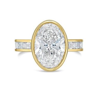 Diana M. Jewels 18kt Yellow Gold Lab Grown 15.00 ct Oval Diamond Bezel Ring with band