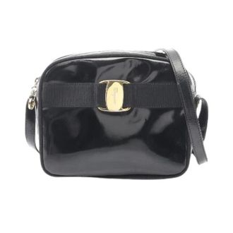 Ferragamo Pre-owned Cross Body Bags, female, Black, Size: ONE SIZE Pre-owned Vara Ribbon Patent Leather Shoulder Bag
