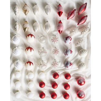 Beliani Set di 50 palline di Natale in vetro da appendere allalbero di Natale rosse e bianche Snowflake