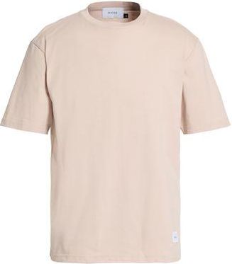 Shoe TOPWEAR - T-shirts sur YOOX.COM
