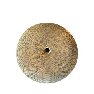 Bazar Bizar Aplique de hierro en lat&oacute;n 55x10x55cm