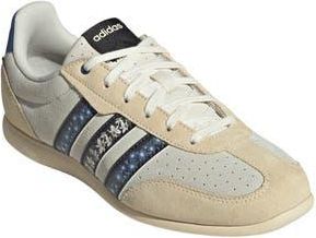 adidas Barreda Lo Sneaker in Ivory/Black/Vanilla at Nordstrom Rack, Size 10.5