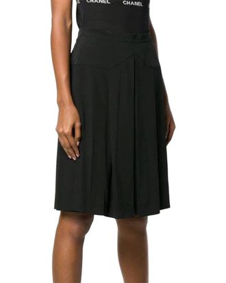 Chanel 90S Silk High-Waist Pleated Above-Knee Skirt, Size Fr; 40 (Authentic Pre-Loved)