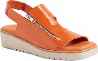 Django & Juliette Womens Kemma Open Toe Sandals In Orange Almond Sole Patent Leather